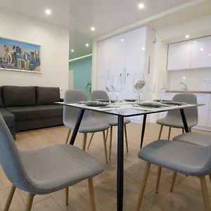 شقة Center Vip New Building, إلفيف